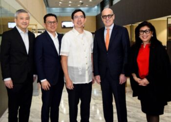 Photo shows (from left): Wilson Go, Kyndryl Philippines Managing Director; Andrew Lim, Kyndryl ASEAN Managing Director; TG Limcaoco, BPI President and CEO; Elly Keinan, Kyndryl Global Group President; and Mariels Winhoffer, Kyndryl Global Business Development Leader.