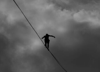 Gartner: AI threats top emerging risks for enterprises