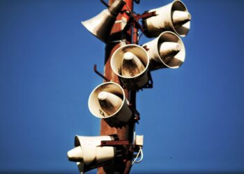 Telcos must strengthen security and talent strategies to navigate risks