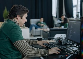 Analyst feedback improves threat detection loop