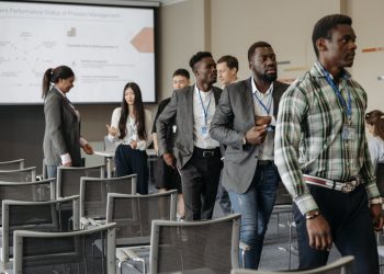 Hiring pushback slows cybersecurity staffing