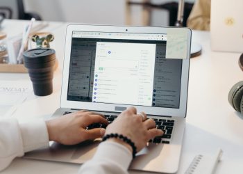 AI and PhaaS turn inbox attacks into identity breaches