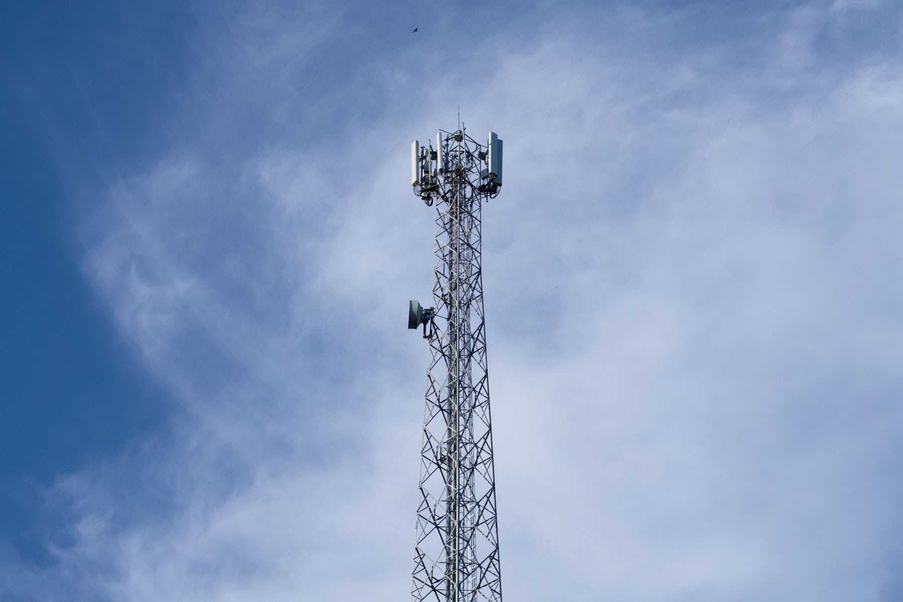 Photo by Qeis Ismail: https://www.pexels.com/photo/metal-communications-tower-against-blue-sky-37888038/